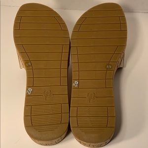 Easy Spirit Shoes - New Sz 8.5 W Blush Bronze Leather Sandal Slides Easy Spirit Shoes - New Sz 8.5 W Blush Bronze Leather Sandal Slides
